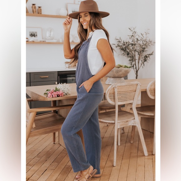 NWT cute Overalls - Picture 2 of 5